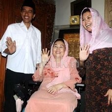 3 Sinyal Positif Dukungan Keluarga Gus Dur untuk Jokowi