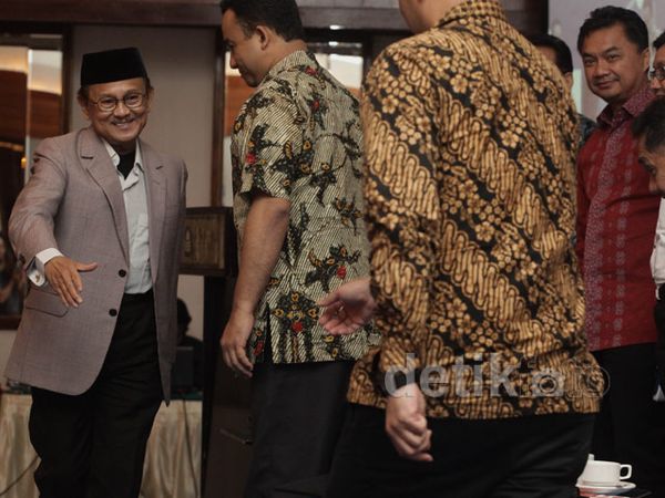 Habibie Beri Wejangan Para Capres