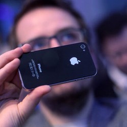 Ancaman Mutasi di Balik Kelahiran iPhone