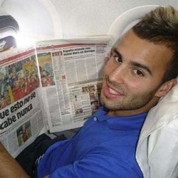 Vilanya Terbakar, Jese Rodriguez Diselamatkan Pemadam Kebakaran