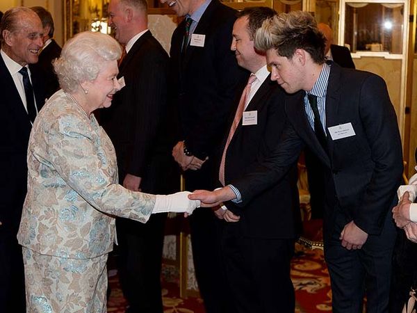 Niall One Direction Eksis di Istana Buckingham