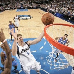 Nowitzki Bikin 32 Poin, Mavs Redam Thunder Lewat OT