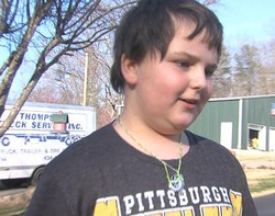 Gara-gara Berambut Pendek, Anak Perempuan Ini Dikeluarkan dari Sekolah