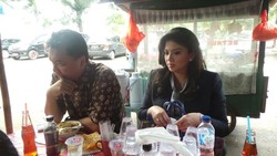 Istri Dino, Rosa Djalal: Politik Itu Seperti Roller Coaster