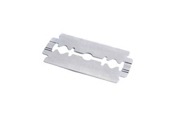 Mengerikan! 12 Silet Ditemukan Terpasang di Taman Bermain