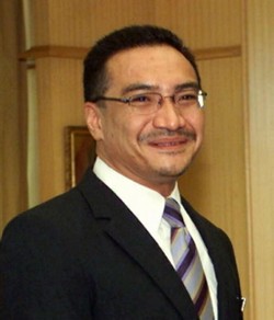 Hishammuddin, Menteri yang Mencuri Perhatian Dunia di Tengah Krisis MH370