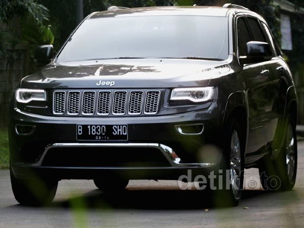 Jeep Grand Cherokee, Si Bongsor yang Bertenaga Jeep Grand Cherokee, Si Bongsor yang Bertenaga