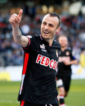 Monaco Ingin Pertahankan Berbatov