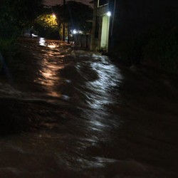 Hujan Deras Bikin Perumahan Dosen IKIP Bekasi Terendam