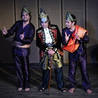 Membuat Musik dan Lirik Lagu, Denny Malik Harus Bolak-balik Buka Buku