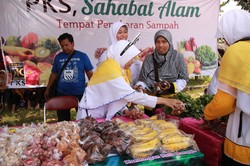 Tukar 1 Kg Sampah Dapat 5 Ikat Sayur dari PKS