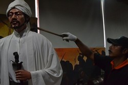 Cerita Ruri yang Membersihkan Museum Bahari Selama 10 Tahun