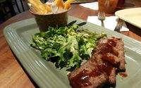 Mengakhiri Weekday Dengan Sepiring Boneless Ribs Berlumuran Saus BBQ