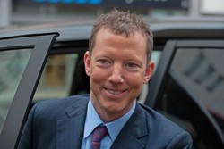 Bakrie-Rothschild Perang di Twitter Pasca Cerai