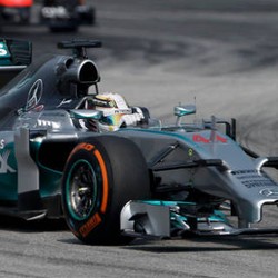 Hamilton Tercepat di Sesi Pertama