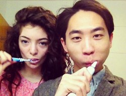 Dibilang Jelek, Pacar Lorde Curhat di Blognya