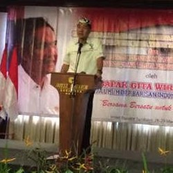 Gita Belajar dari Soekarno dan Habibie