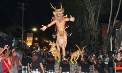 Jelang Nyepi, Warga Bali Arak Ogoh-ogoh Hari Ini