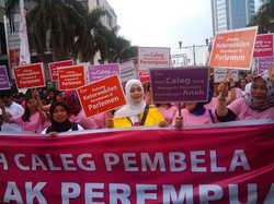Puluhan Orang Demo Dukung Caleg Perempuan di Bundaran HI Jakpus