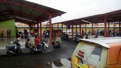 Caleg Ini Bangun Pasar dan Bebaskan Biaya Sewa untuk Pedagang