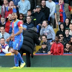 Ketika Mourinho Bisik-bisik pada Ball Boy