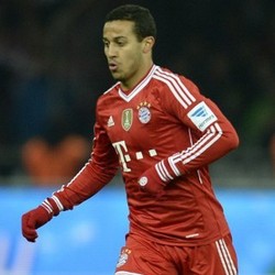 Cedera Lutut, Thiago Diragukan Tampil Lawan MU