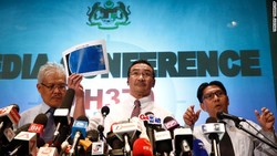 Hishamuddin Hadiri Pertemuan Menhan se-ASEAN di Hawaii Bahas MH370
