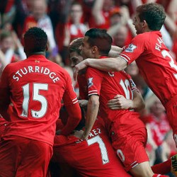 8 Kemenangan Beruntun dan Si Merah ke Puncak Premier League