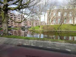 Melihat Rapi dan Serba Gunanya Sungai-sungai di Negeri Kincir Angin