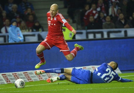 Mewaspadai Aksi Tipu-tipu Robben di Old Trafford