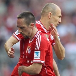 Robben-Ribery Jadi Ujian untuk Bek MU