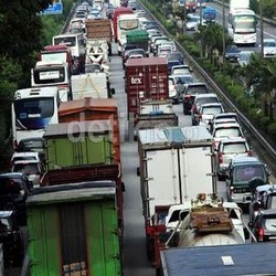 Harga Mobil di RI Lebih Mahal 2 Kali Lipat Dari AS, Tapi BBM Murah