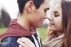 Pendidikan Seks Picu Remaja Lakukan Aktivitas Seks Dini? Ah Belum Tentu