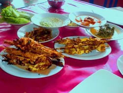 Berburu Kuliner Khas di Pelosok Ranah Minang