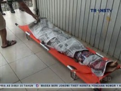 Wanita Muda Tewas Tersambar Kereta Saat Menyeberang Rel