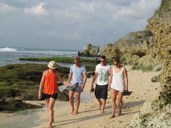 Ini 5 Negara Penyumbang Turis Terbanyak ke Indonesia Awal 2014