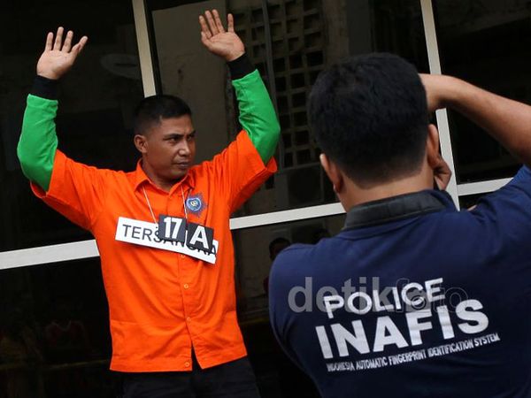 Rekonstruksi Penembakan AKBP Pamudji