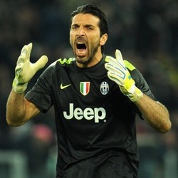 Buffon Nantikan Respons Positif Juve