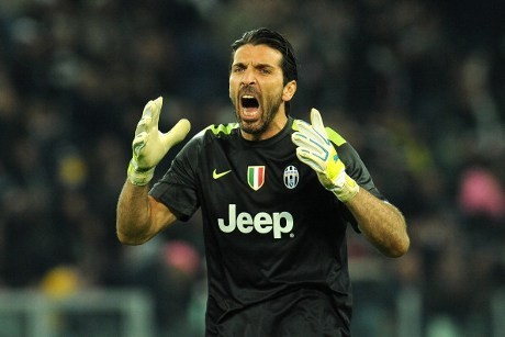 Buffon Nantikan Respons Positif Juve