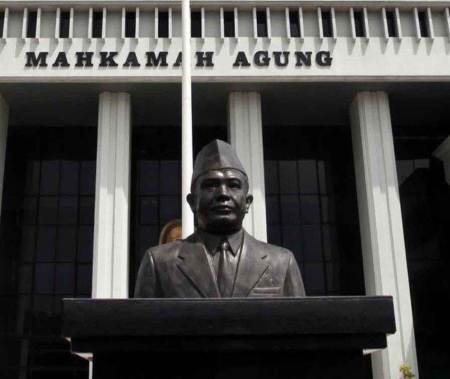 Mengapa Seisi Toko Dirampas karena Jual Speaker Tak Berbahasa Indonesia? Mengapa Seisi Toko Dirampas karena Jual Speaker Tak Berbahasa Indonesia?