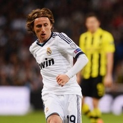 Modric Bidik Kemenangan 2-0 di Bernabeu