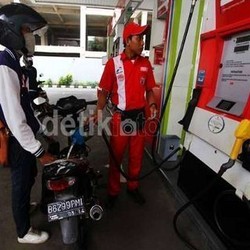 Tak Tertutup Kemungkinan Harga BBM Naik Tahun Ini