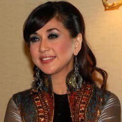 Dilema Hadiahi Barang Mahal, Paramitha Rusady Ingin Anaknya Jadi Lelaki Sejati