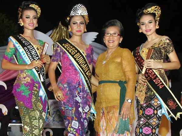 Kontes Jegeg Bungan Desa Kuta, Bali