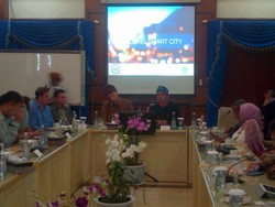 Ridwan Kamil Promosikan Kota Bandung ke Dubes Amerika