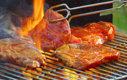 Daging yang Direndam Bir Sebelum Dipanggang Turunkan Zat Karsiogen