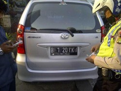 Ada Denda Rp 500 Ribu, Mengapa Pengendara Tetap Nekat Modif Pelat Nomor?