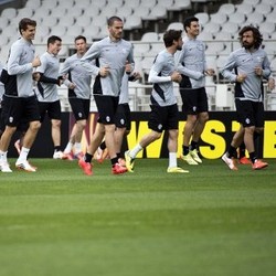 Bianconeri Bertekad Bangkit di Stade de Gerland