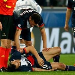 Cedera, Ibra Diragukan Tampil di Stamford Bridge