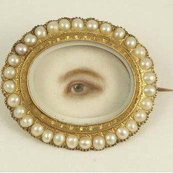 Museum Arts and Design New York Pamerkan Karya Seni Perhiasaan dan Fotografi